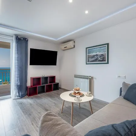 Luxury Bobara