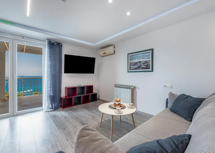 Luxury Bobara